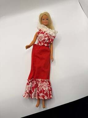 Vintage 1979 Sun Lovin' Malibu Barbie Doll in 1978 Best Buy Fashion #2251 Red Fl